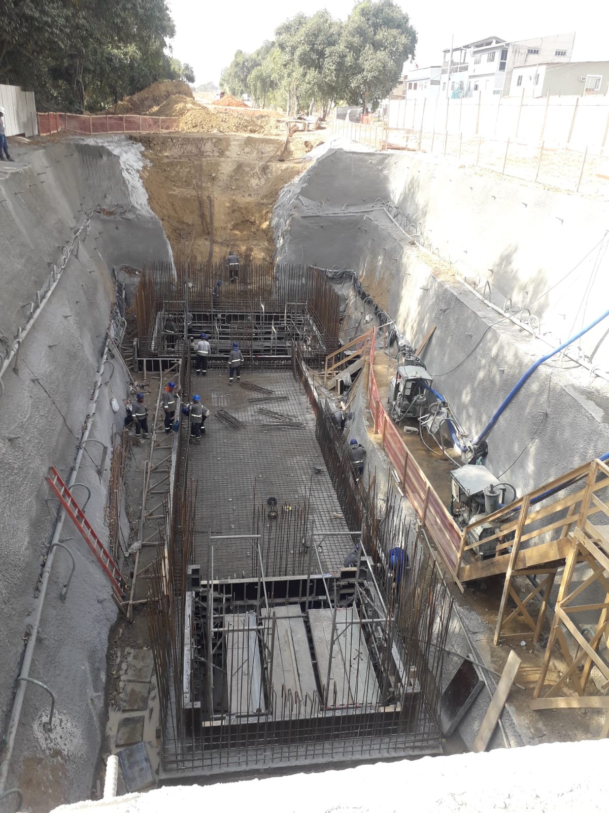 Escolha Estratégica: Ponteiras ou Poços Profundos para Sua Obra?