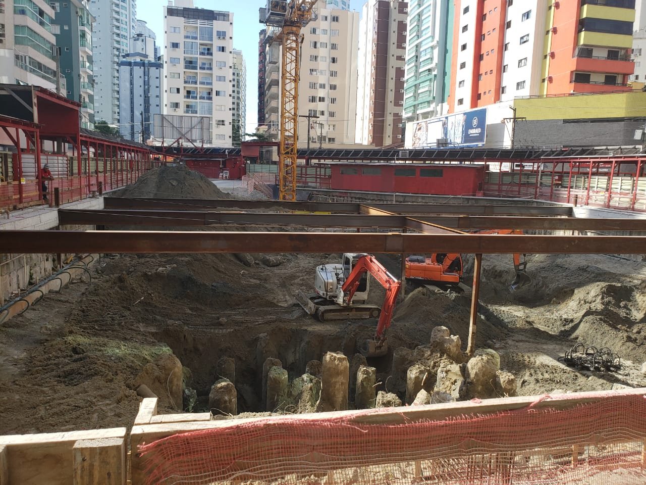 Revolucione Suas Obras: A Precisão das Perfuratrizes na Engenharia